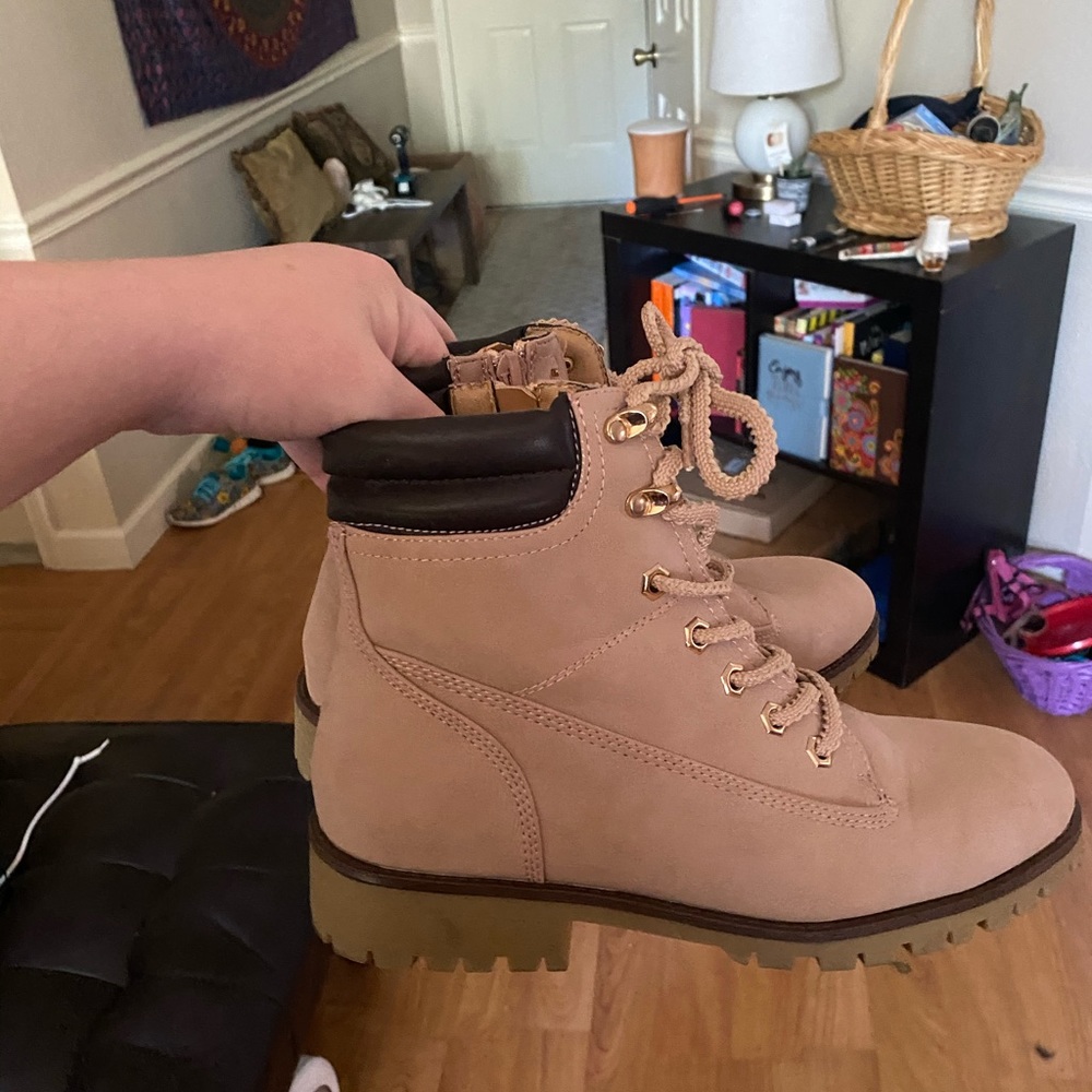 Rue 21 boots